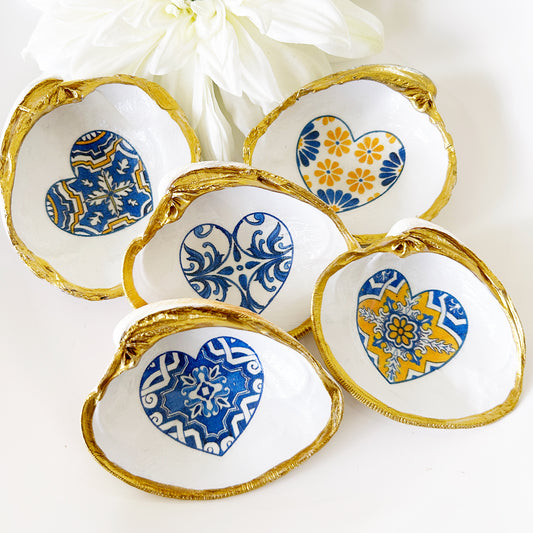 Mediterianian Heart Tile Quahog Clam Shell Trinket Dish