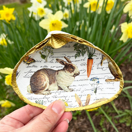 Spring Bunny Rabbit Clam Shell Trinket Dish