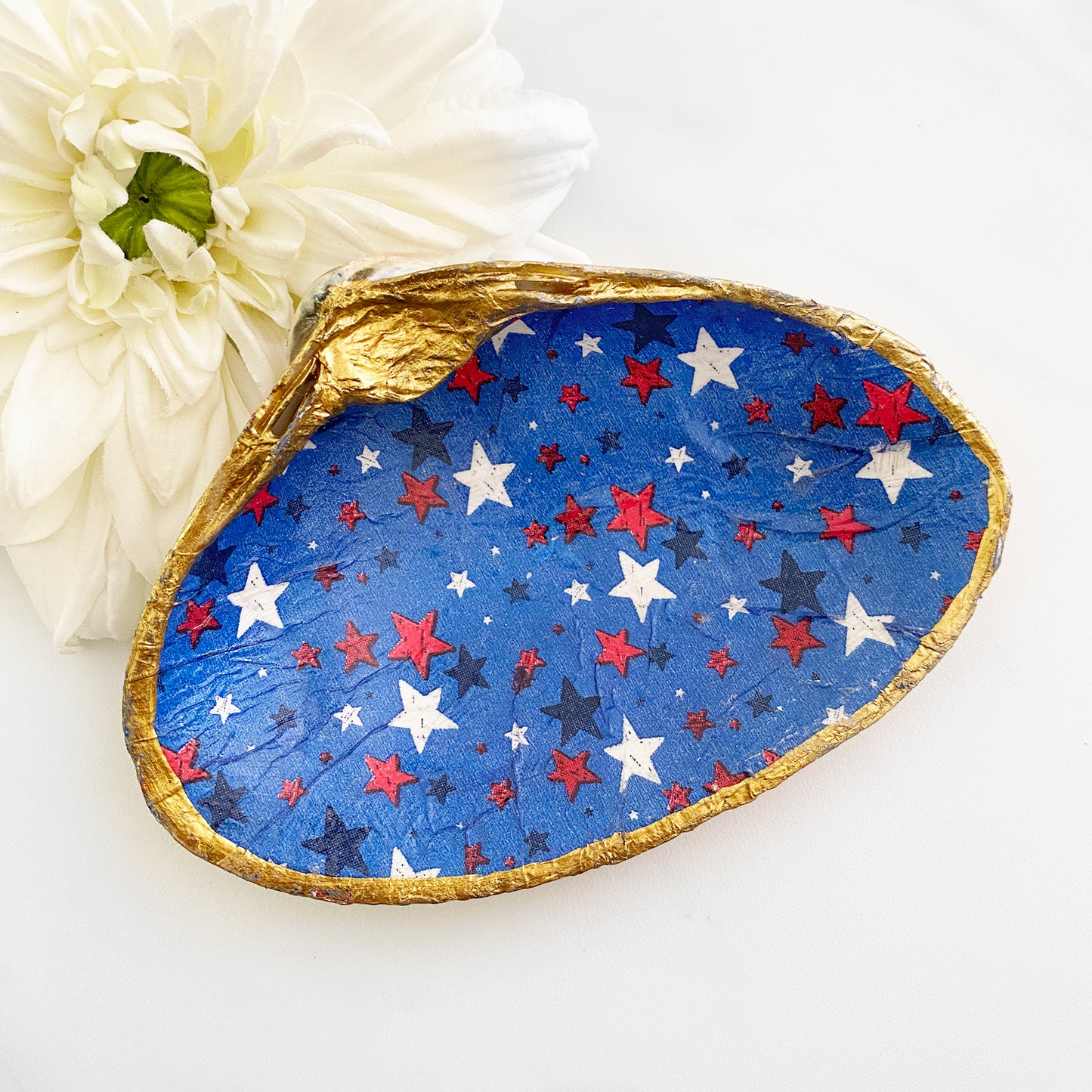 Patriotic Stars Flag Decoupage Clam Shell